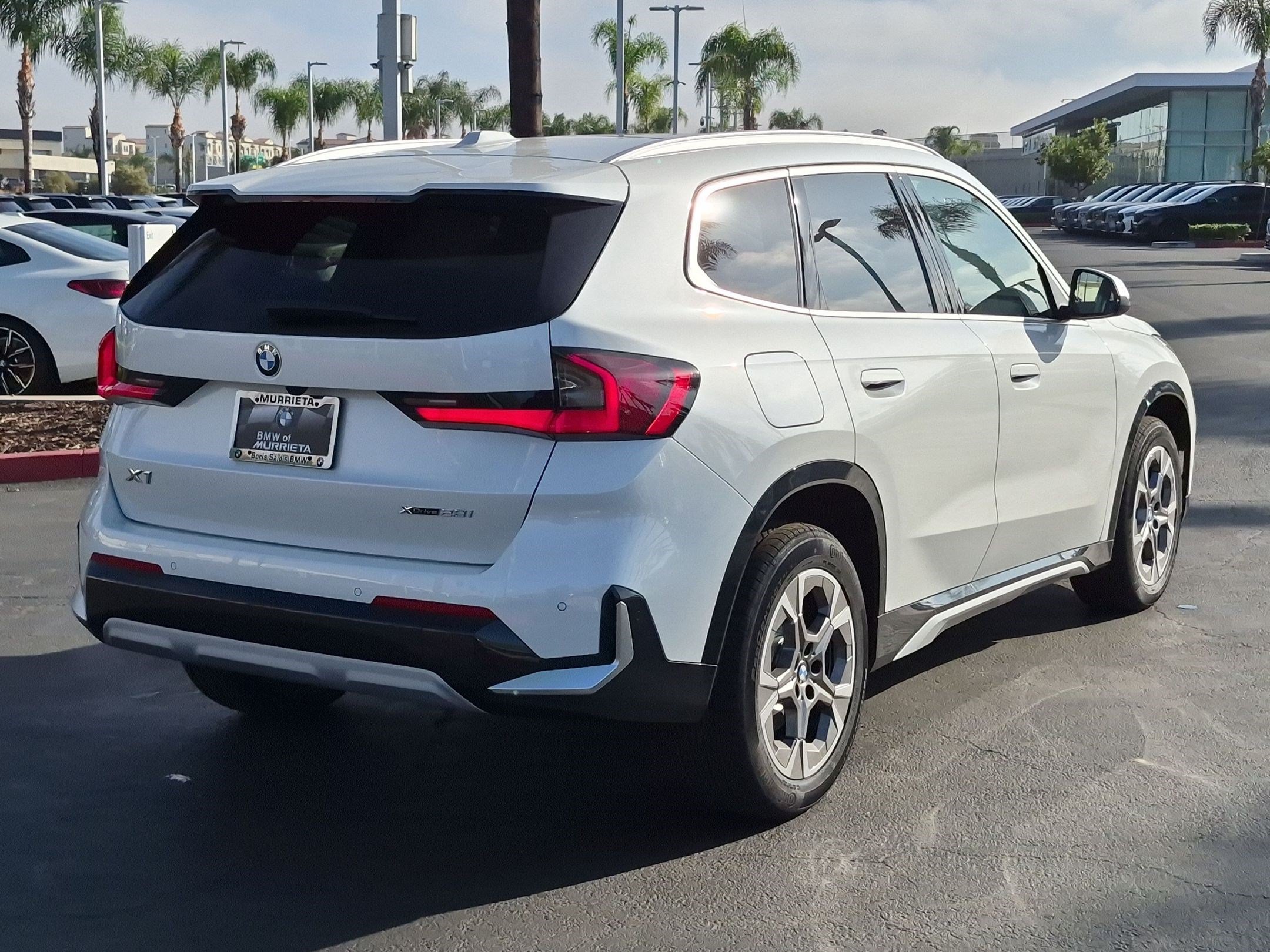 New 2027 BMW X1 xDrive28i AWD/4WD image 10
