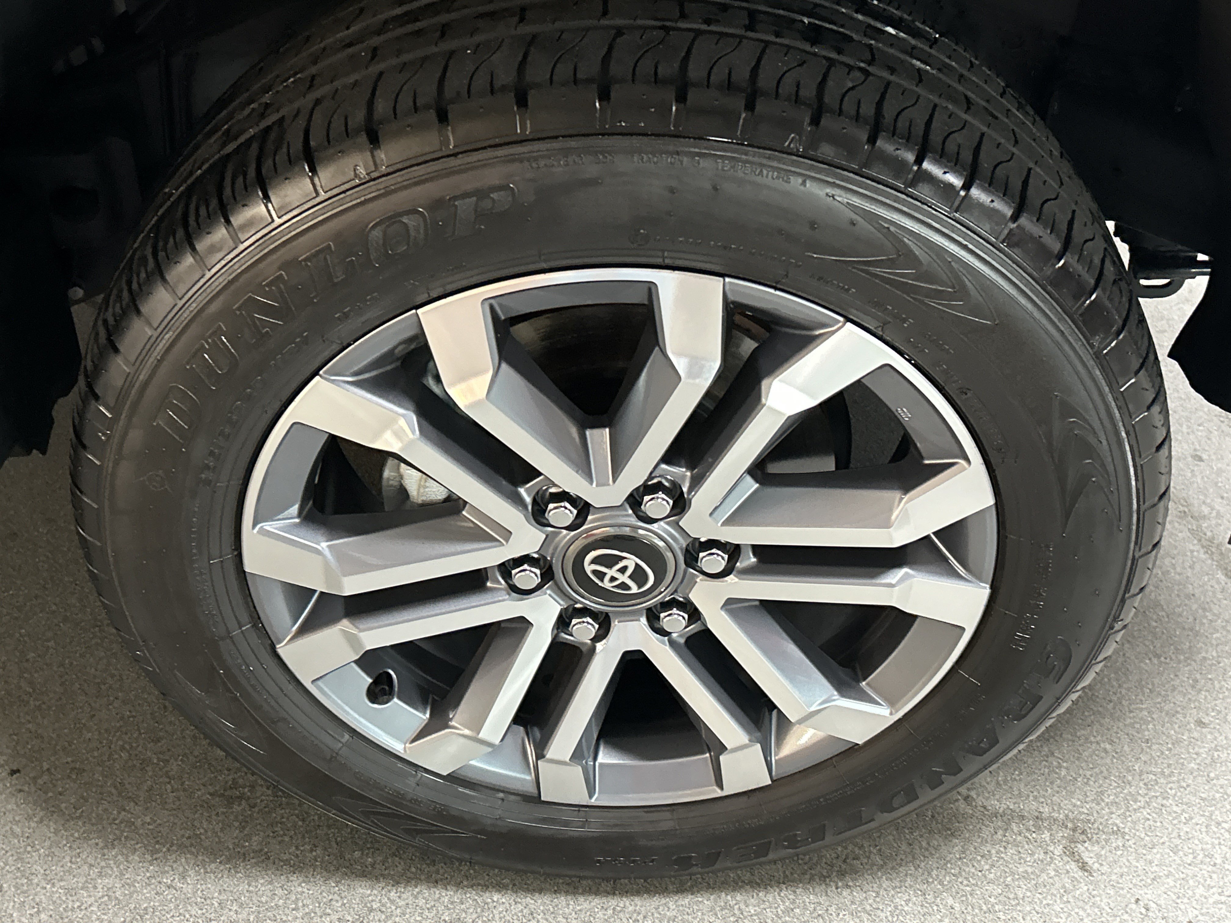 Used 2025 Toyota 4Runner Limited RWD image 13