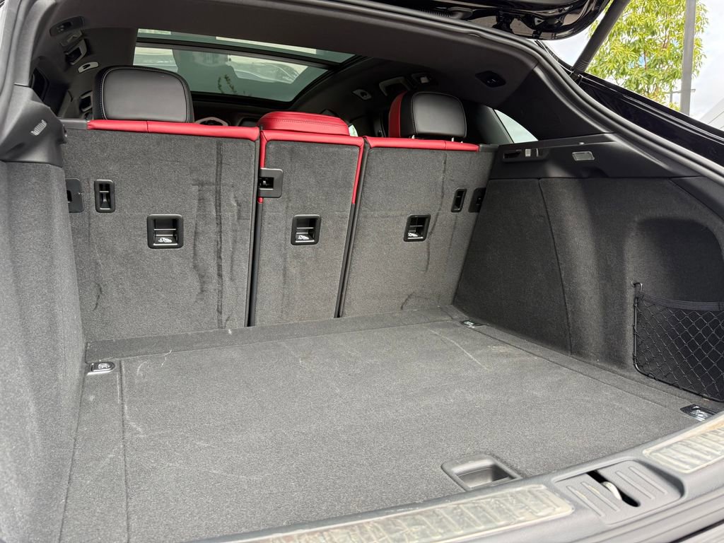 Used 2025 Porsche Macan image 33