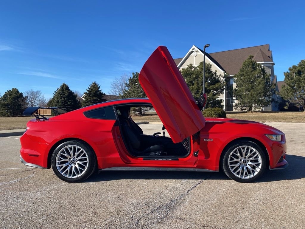 Used 2017 Ford Mustang GT Premium w/ GT Performance Package image 47