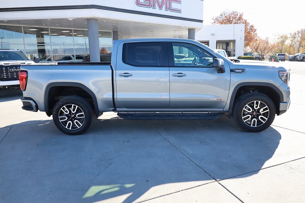 Used 2025 GMC Sierra 1500 AT4 w/ Technology Package image 7