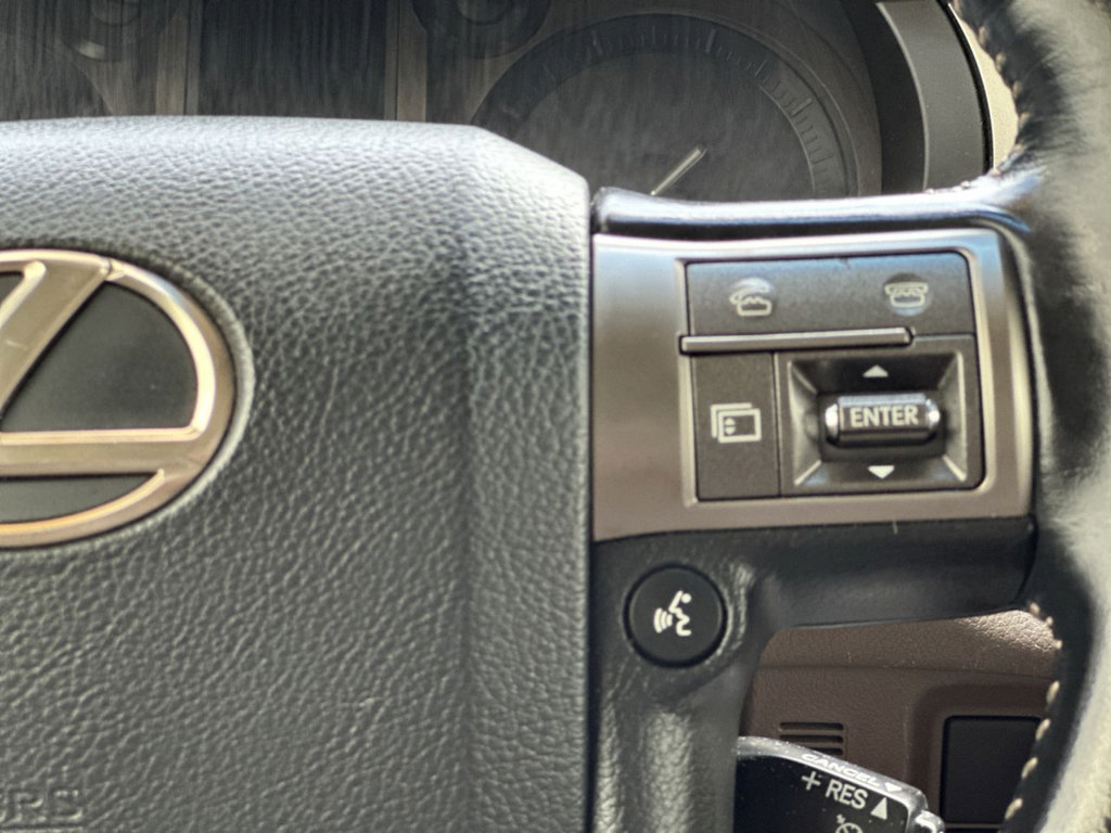 Used 2018 Lexus GX 460 Premium AWD/4WD image 31