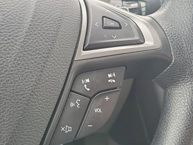 Used 2018 Ford Fusion SE w/ Fusion SE Technology Package FWD image 14