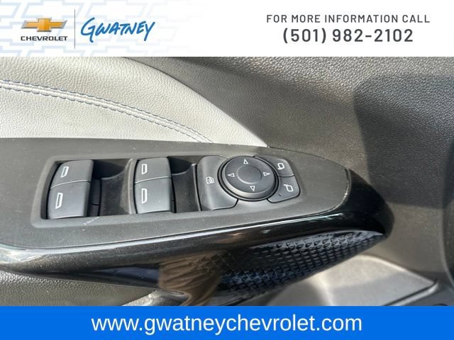 Used 2024 Chevrolet Trax LT w/ Driver Confidence Package FWD image 19