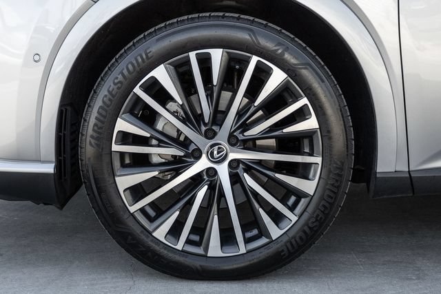 Used 2024 Lexus RX 350 Premium Plus w/ Convenience Package FWD image 15