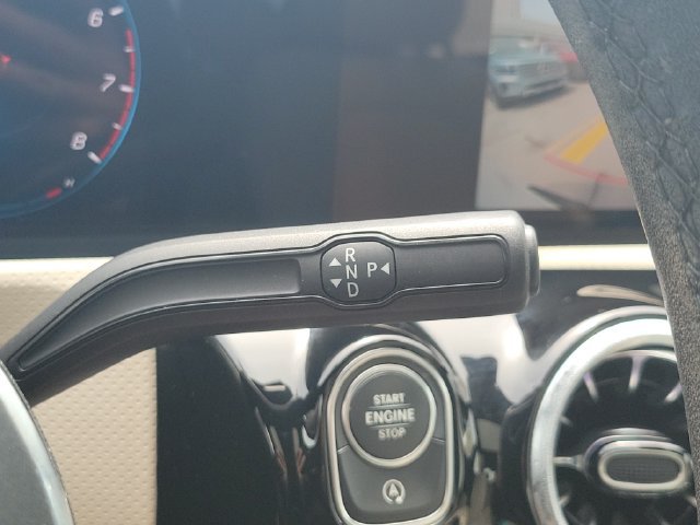 Used 2023 Mercedes-Benz CLA 250 image 29