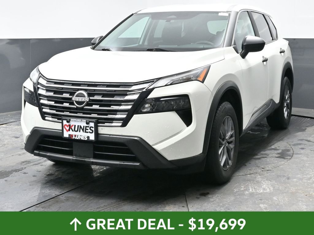 Used 2024 Nissan Rogue S AWD/4WD image 9