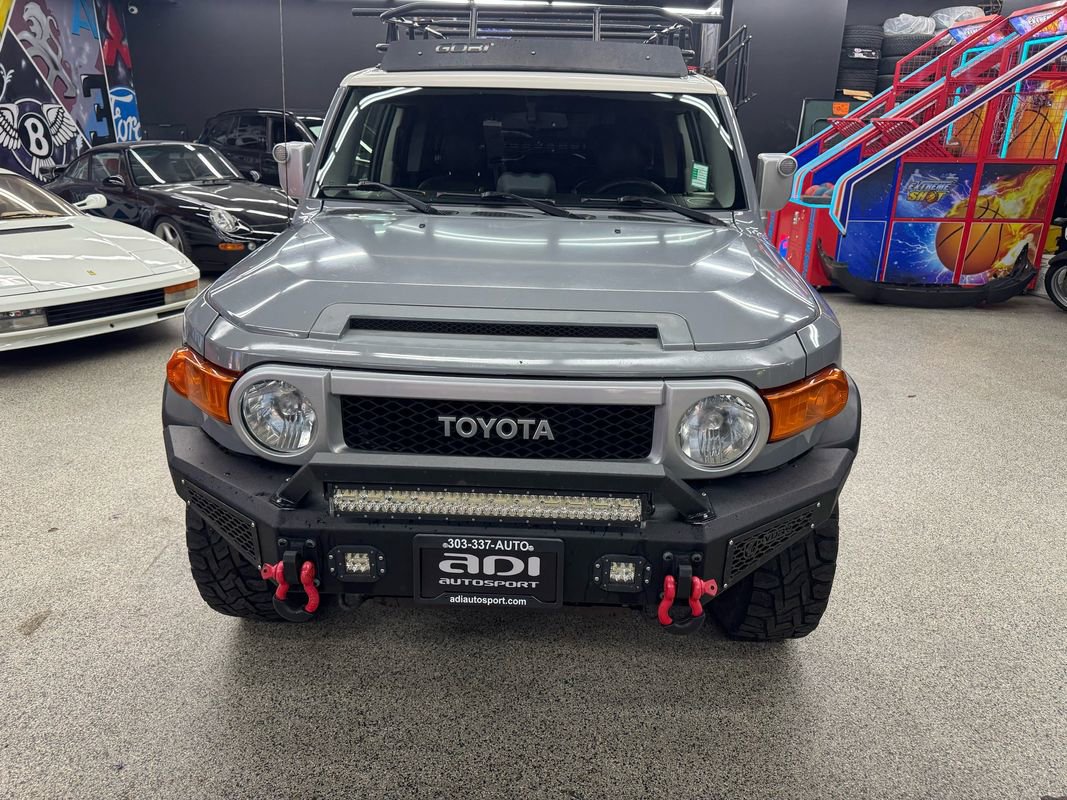 Used 2014 Toyota FJ Cruiser 4WD w/ Convenience Package image 8