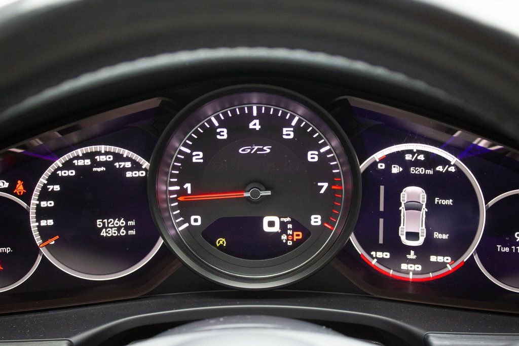 Used 2023 Porsche Panamera GTS w/ Premium Package image 15