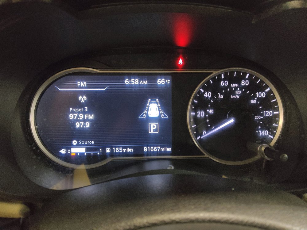 Used 2021 Nissan Versa SV FWD image 23