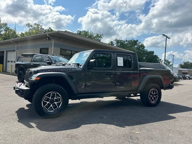 Used 2024 Jeep Gladiator Rubicon w/ Steel Bumper Group AWD/4WD image 23