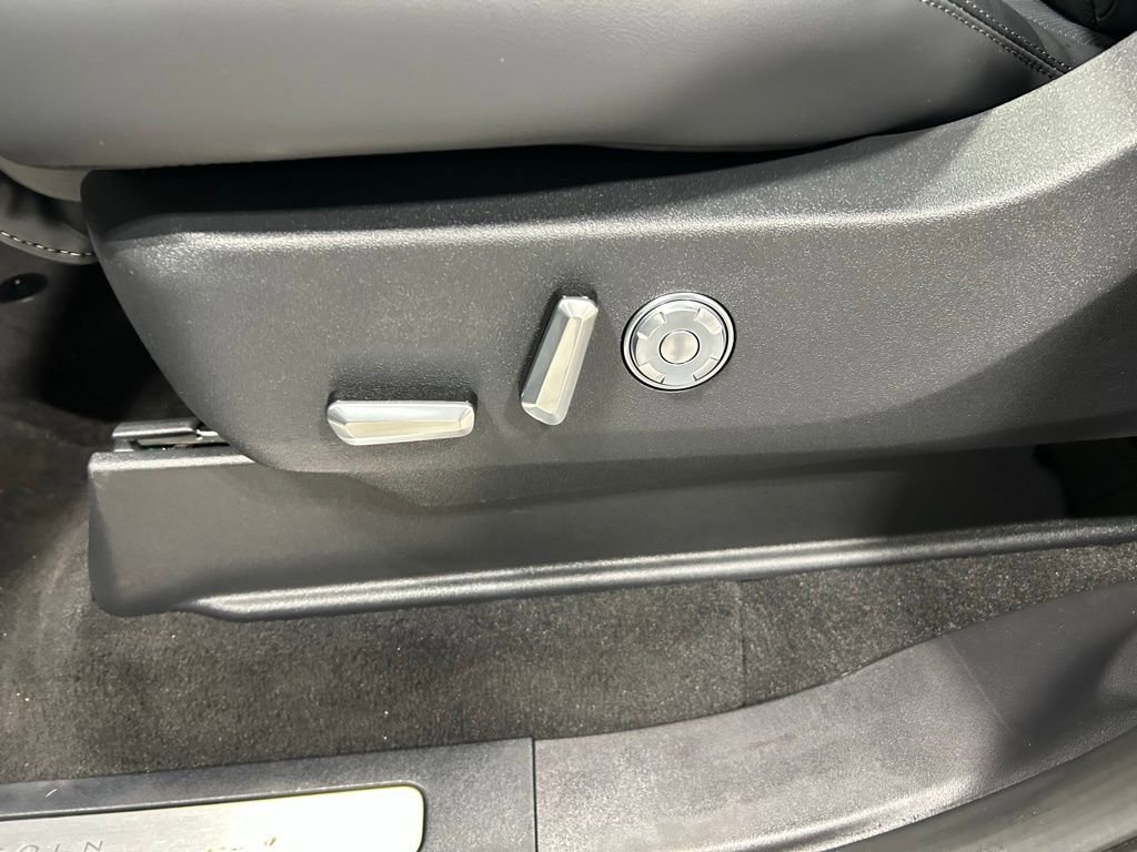 New 2026 Lincoln Navigator L Reserve image 11