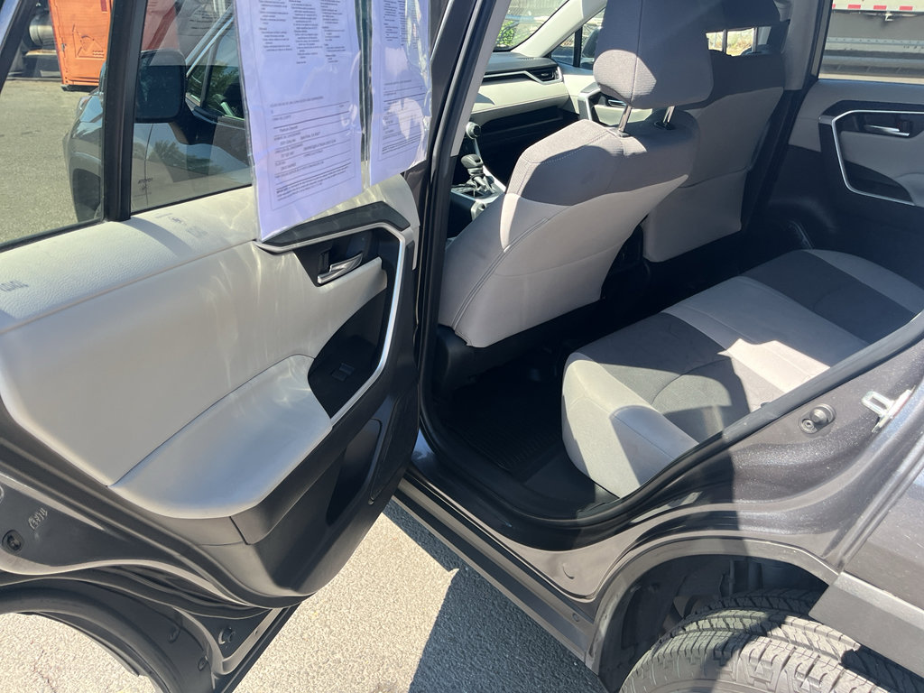Used 2021 Toyota RAV4 XLE w/ Convenience Package AWD/4WD image 37
