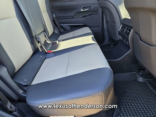 Certified 2025 Lexus GX 550 w/ Accessory Package (CT) image 17