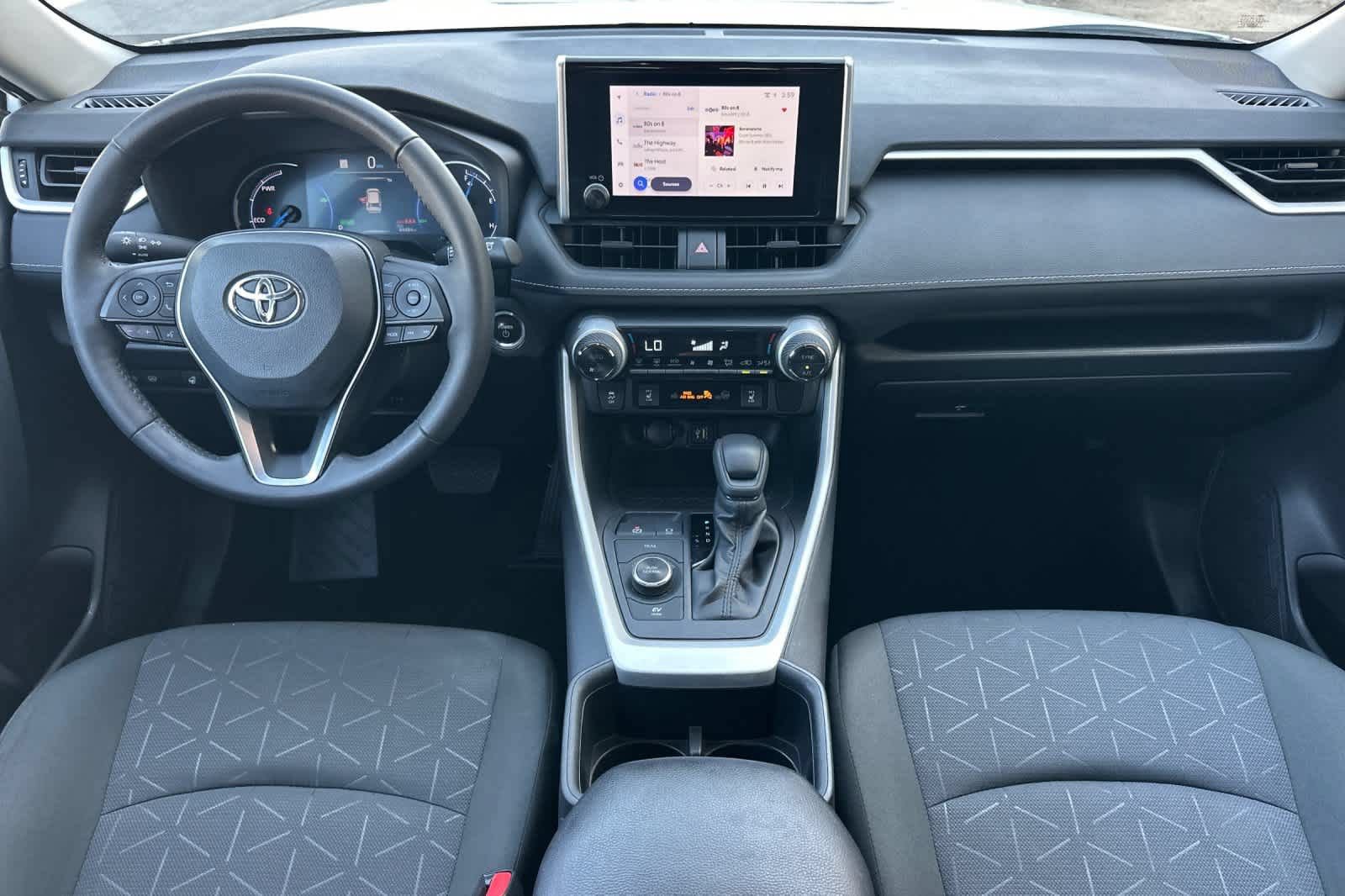 Used 2024 Toyota RAV4 XLE w/ Convenience Package AWD/4WD video 3