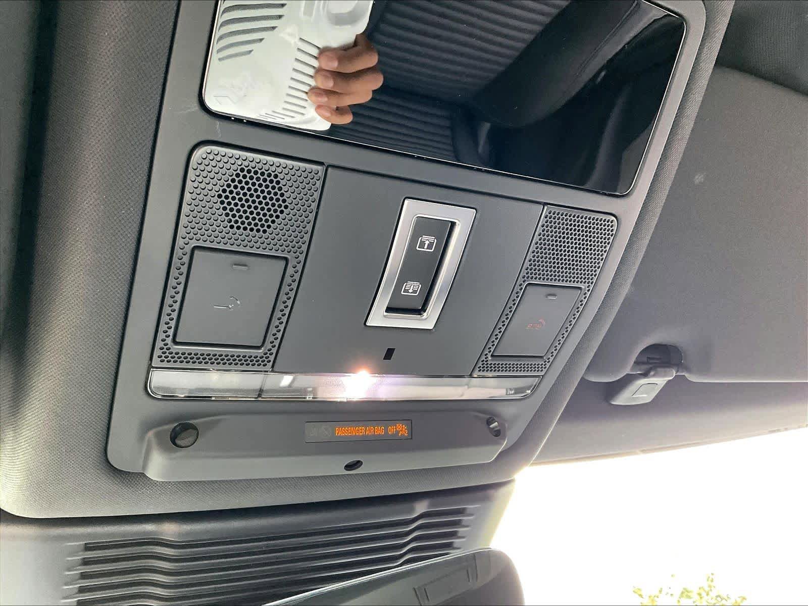 New 2026 Land Rover Discovery Sport Landmark AWD/4WD image 22