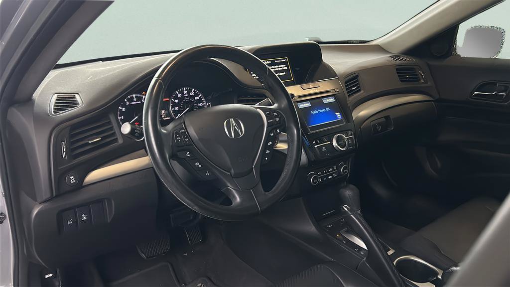 Used 2017 Acura ILX FWD image 11