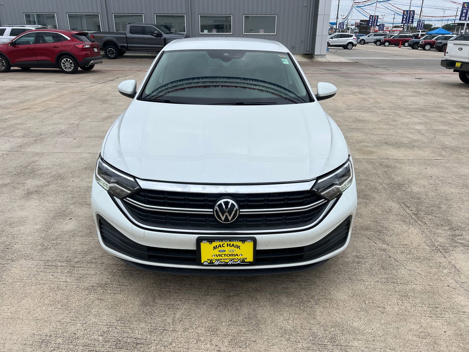 Used 2023 Volkswagen Jetta SE FWD image 8