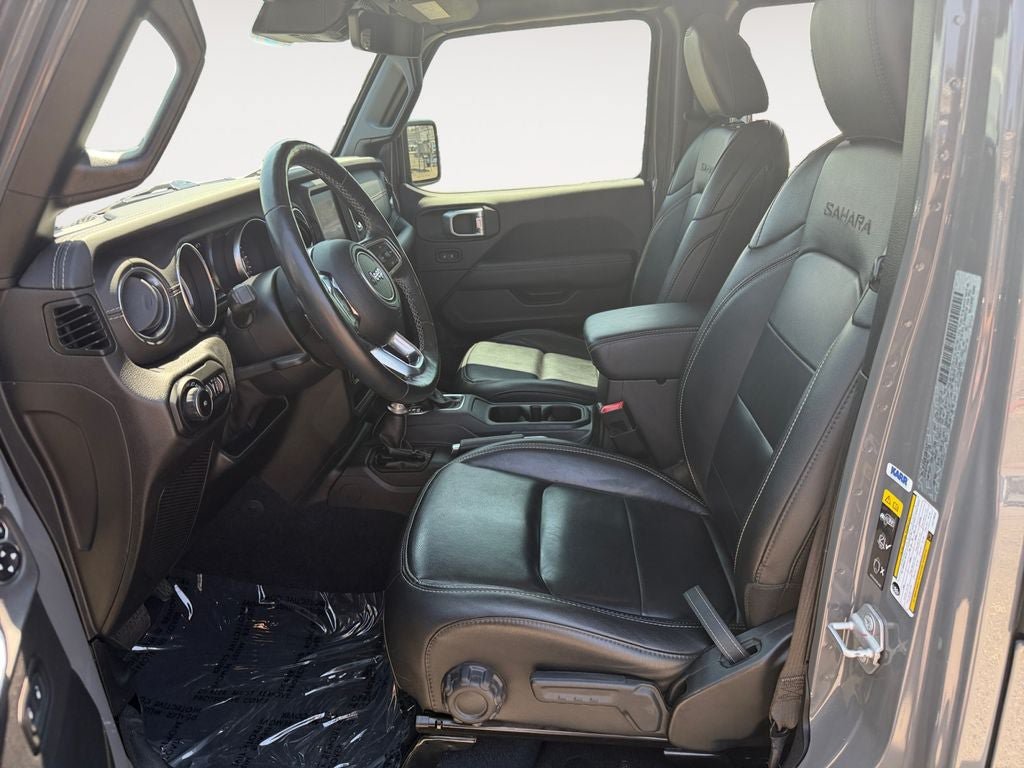 Used 2020 Jeep Wrangler Unlimited Sahara AWD/4WD image 6
