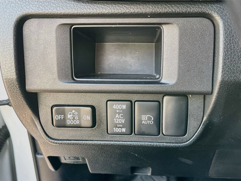 Used 2019 Toyota Tacoma TRD Pro AWD/4WD image 10
