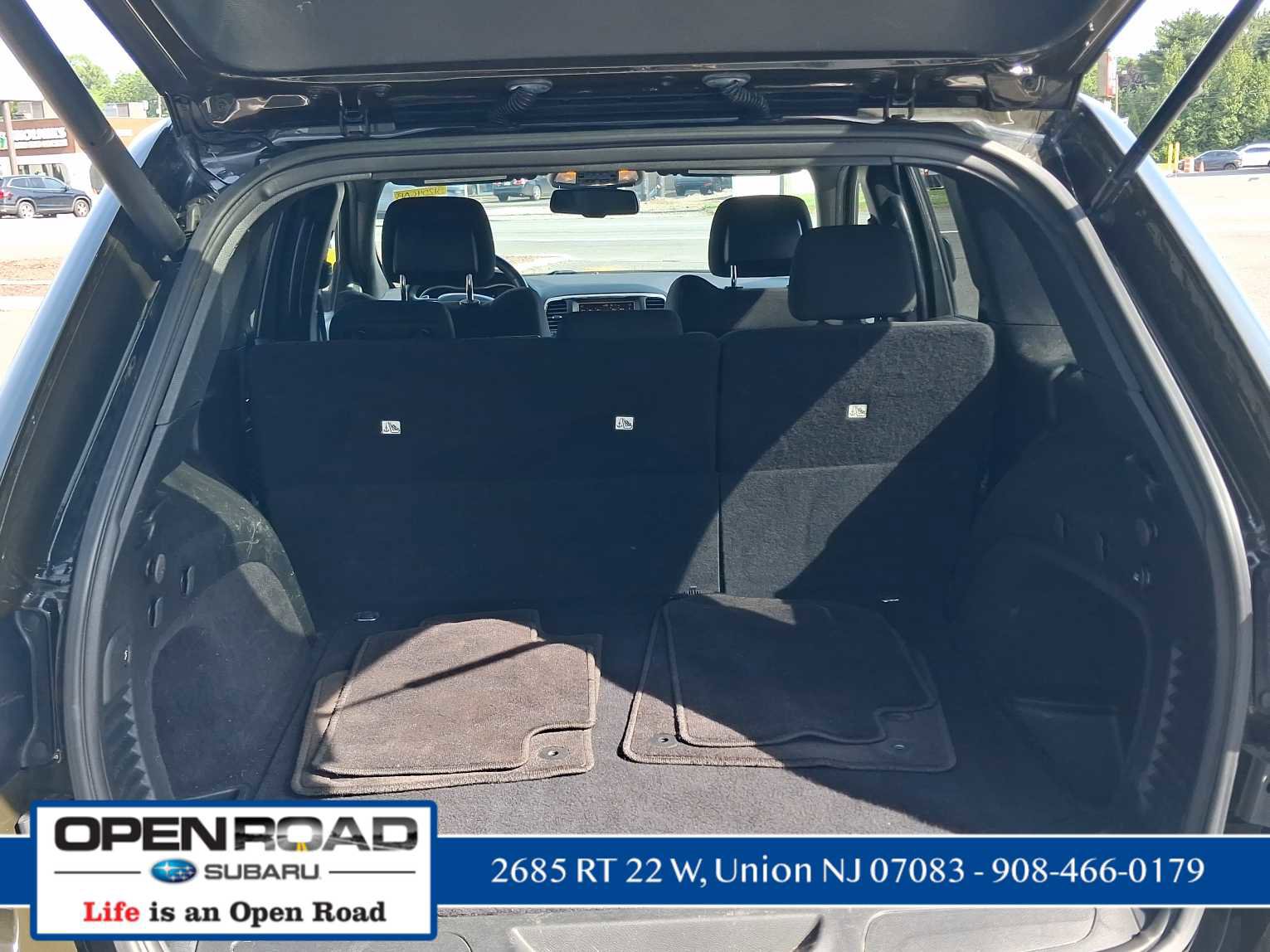 Used 2016 Jeep Grand Cherokee Laredo 75th Anniversary AWD/4WD image 11