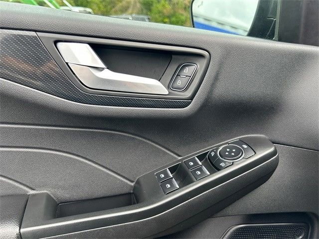 Used 2024 Ford Escape ST-Line image 19