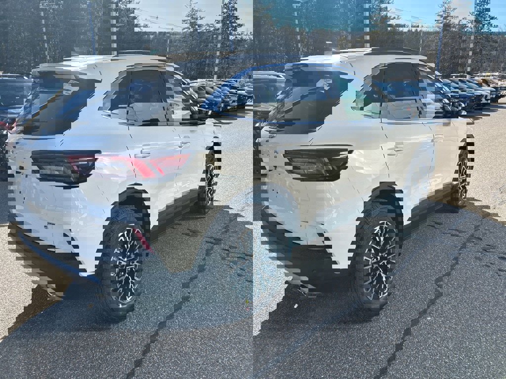 New 2025 Ford Escape SE image 5