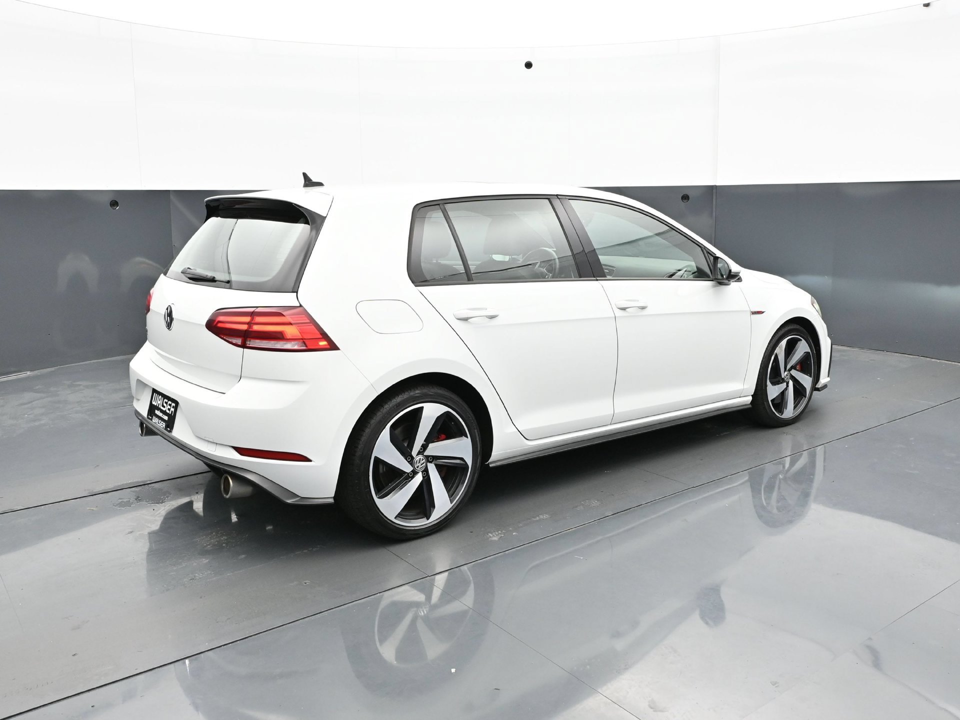 Used 2020 Volkswagen GTI SE FWD image 6