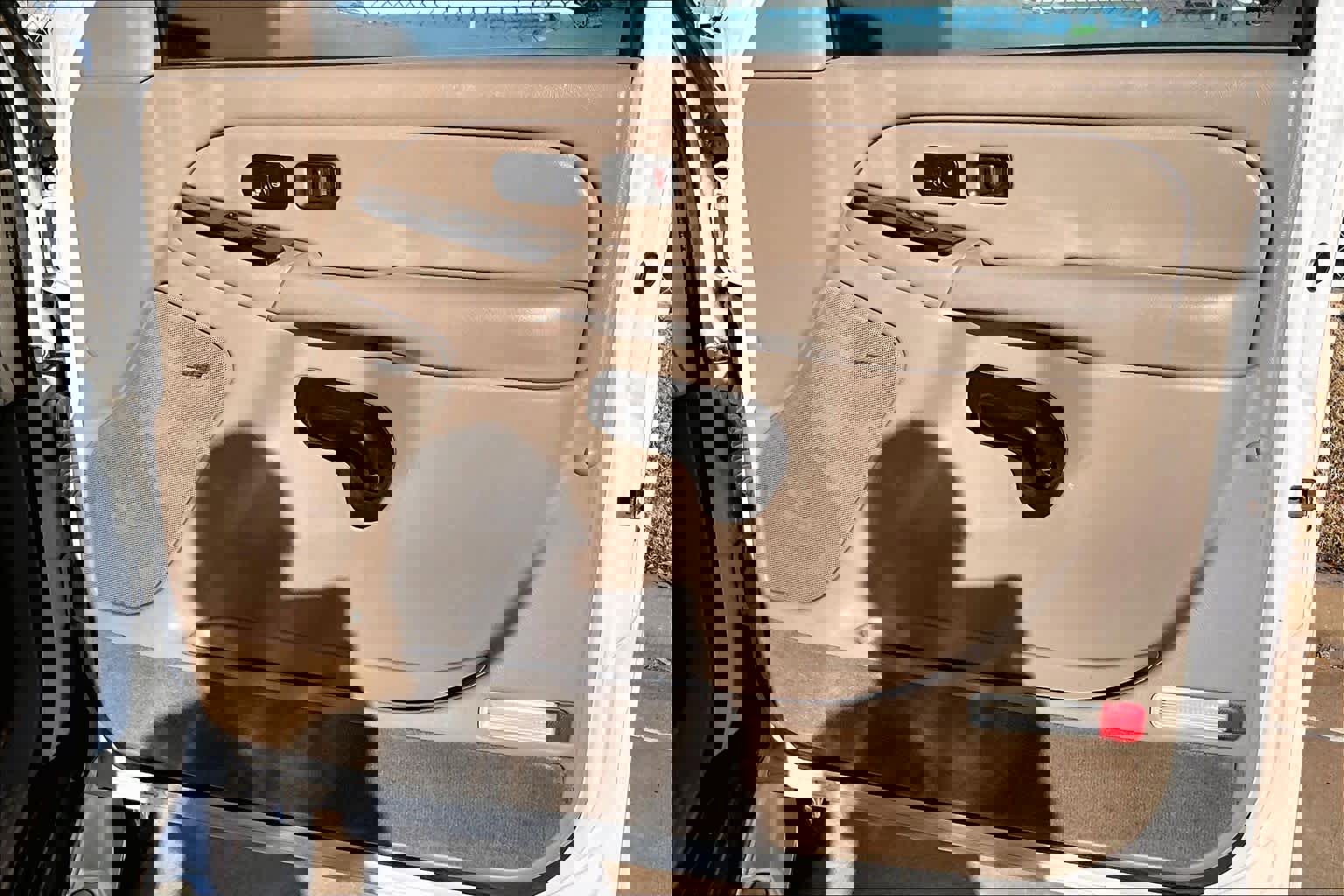 Used 2005 Chevrolet Avalanche Z66 w/ Sun And Sound Package image 25