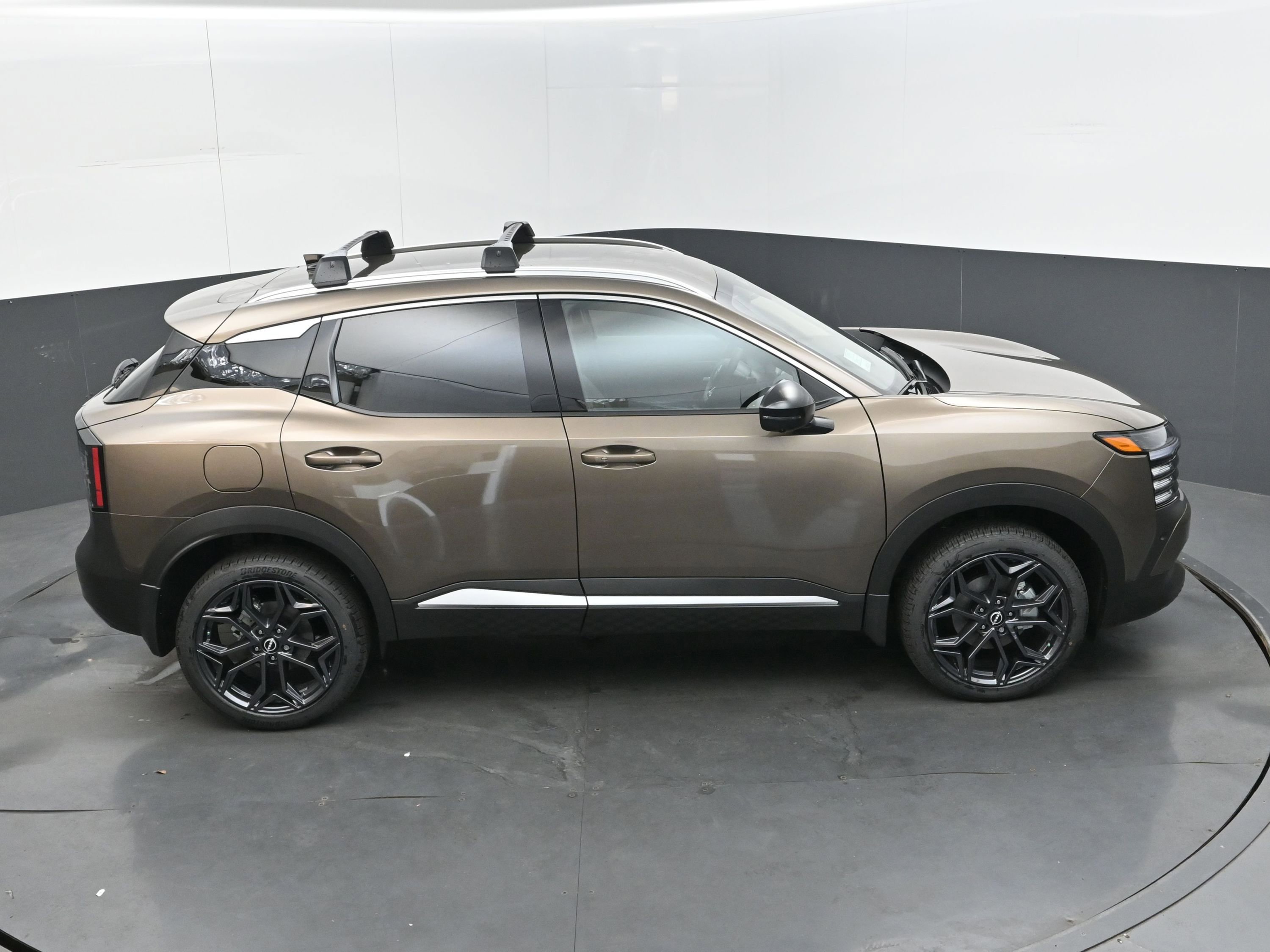 New 2026 Nissan Kicks SR image 37