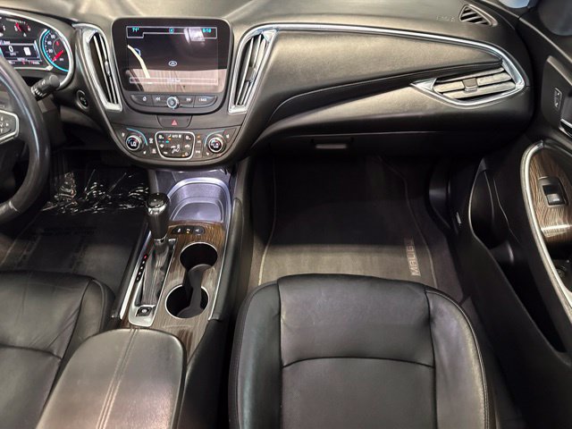 Used 2017 Chevrolet Malibu Premier w/ Premier Sun and Wheel Package FWD image 14