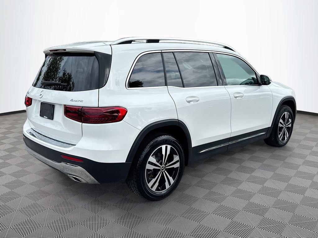 Used 2025 Mercedes-Benz GLB 250 4MATIC image 6