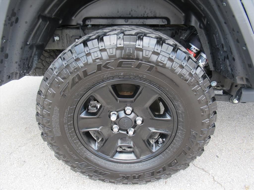 Used 2021 Jeep Gladiator Mojave w/ Trailer Tow Package AWD/4WD image 8