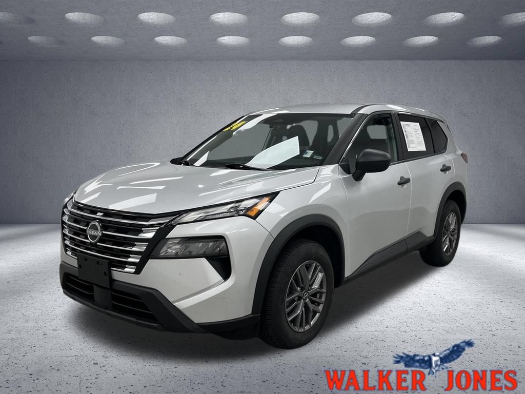 Used 2024 Nissan Rogue S FWD image 1