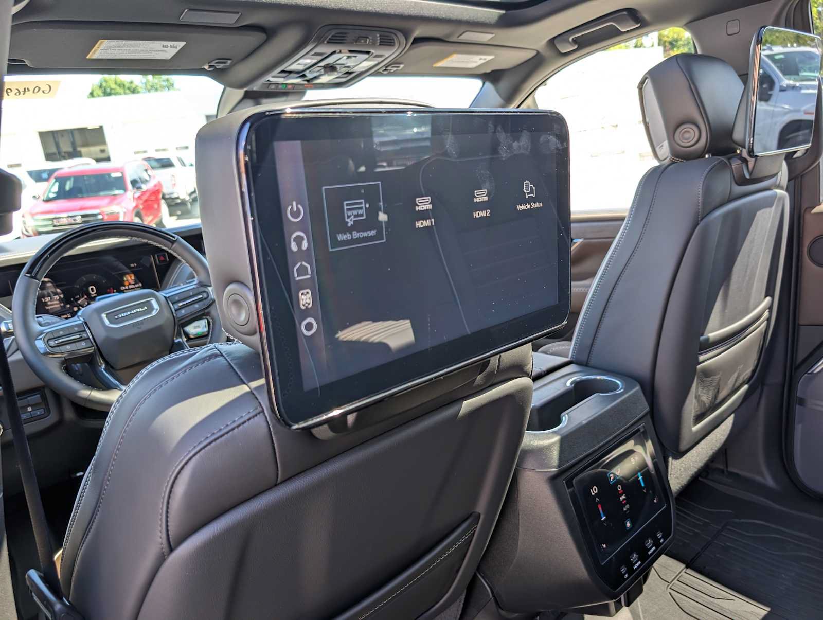 New 2026 GMC Yukon Denali Ultimate w/ LPO, Floor Liner Package AWD/4WD image 20