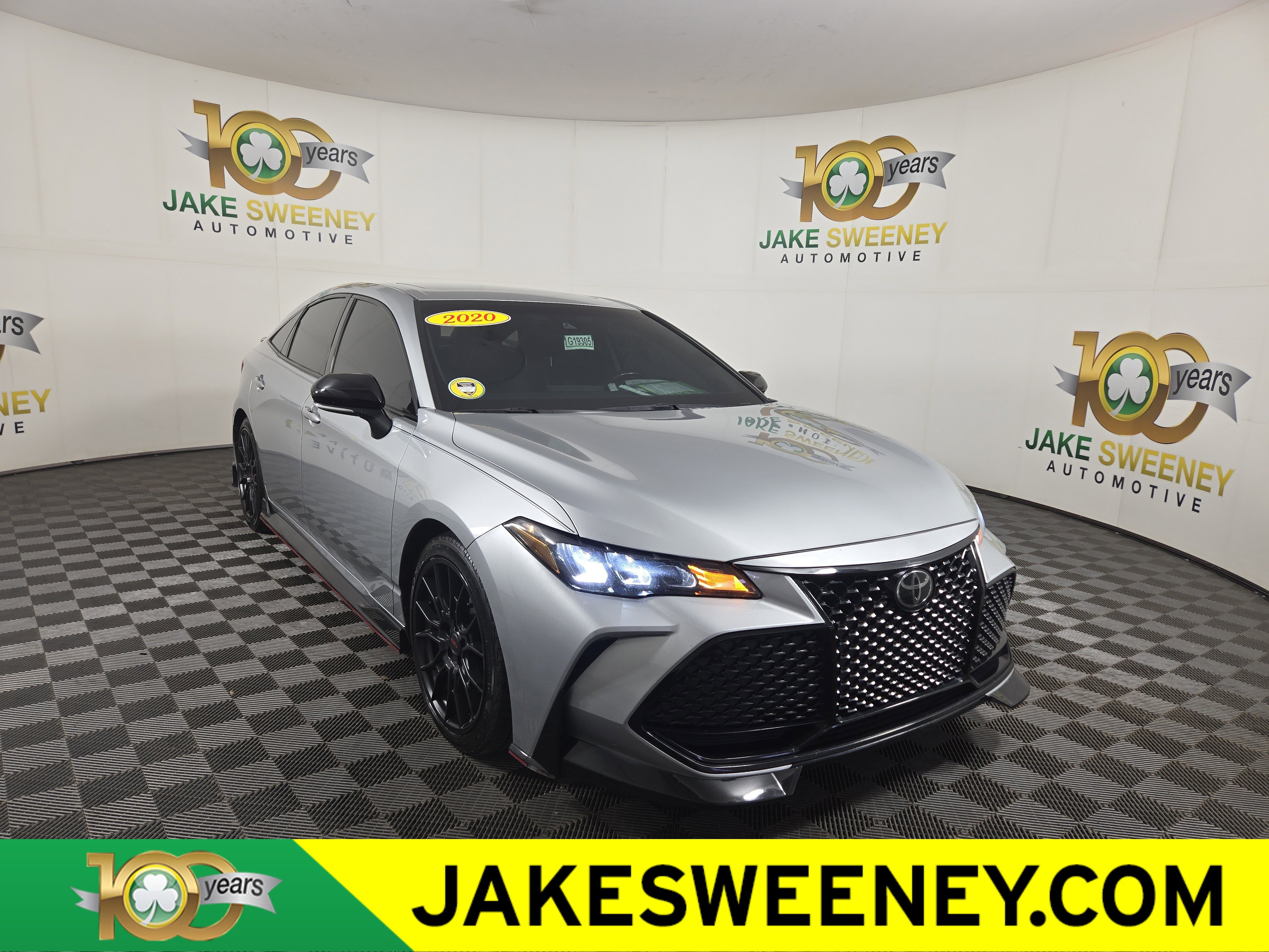 Used 2020 Toyota Avalon TRD image 1
