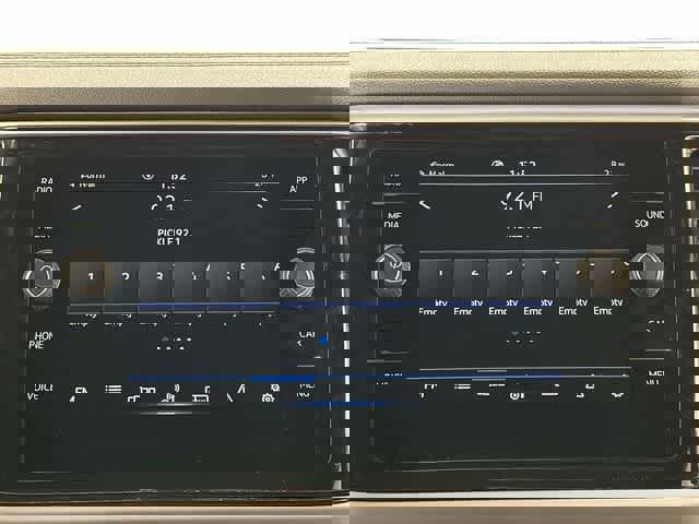 Used 2023 Volkswagen Atlas Cross Sport SE w/ Panoramic Sunroof Package image 12