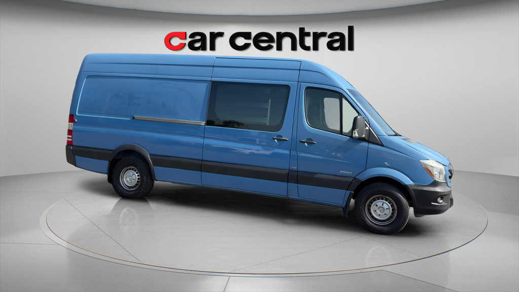 Used 2015 Mercedes-Benz Sprinter 2500 image 7