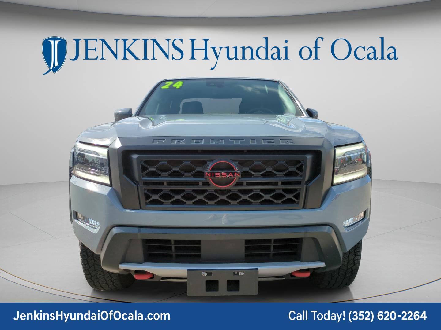 Used 2024 Nissan Frontier PRO-4X w/ Technology Package image 8