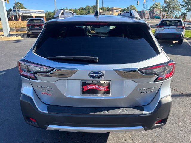 Certified 2023 Subaru Outback Touring AWD/4WD image 4
