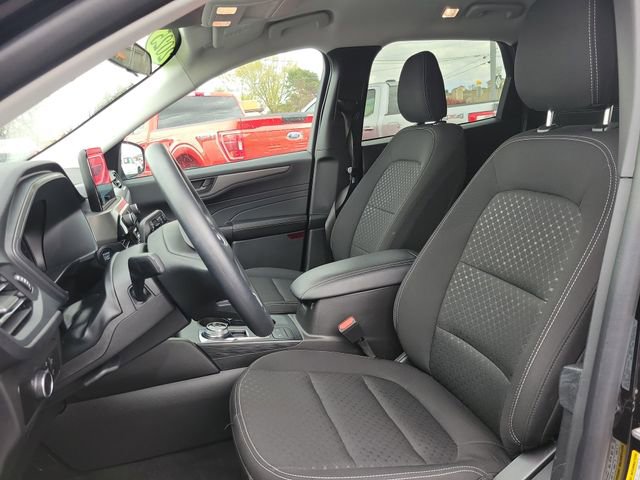 Used 2025 Ford Escape Active AWD/4WD image 5