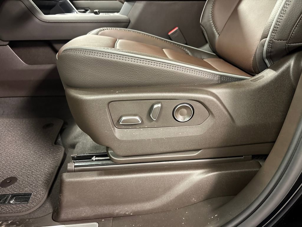 New 2026 GMC Sierra 2500 Denali w/ Denali Reserve Package image 24