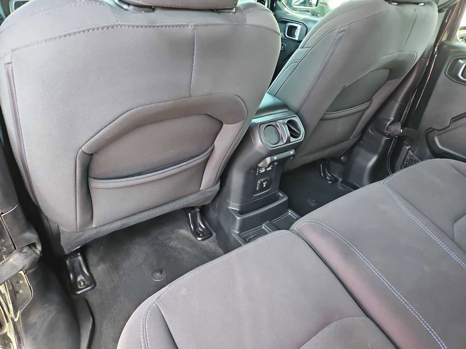 Used 2023 Jeep Wrangler Unlimited Rubicon 4xe w/ Cold Weather Group image 17