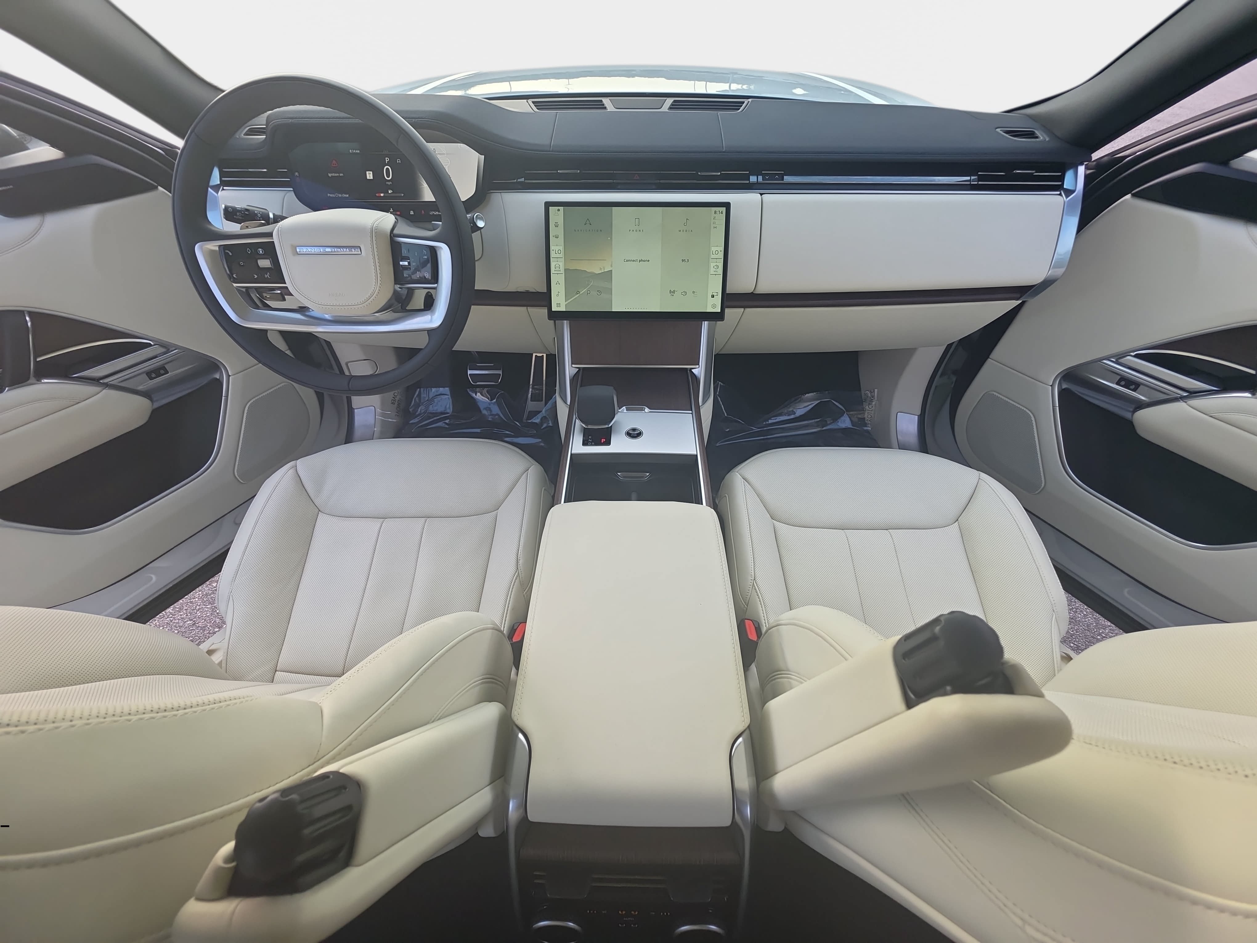 Certified 2024 Land Rover Range Rover SE AWD/4WD image 9