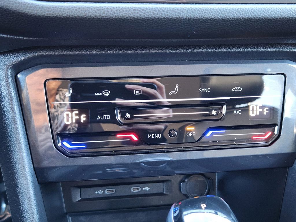 Certified 2024 Volkswagen Tiguan SE image 27