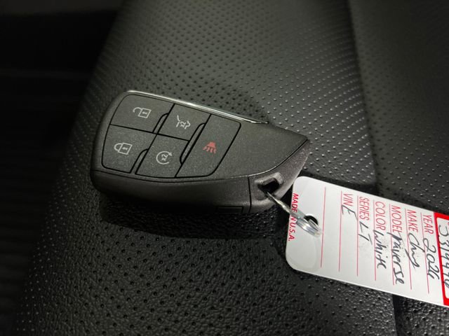 New 2026 Chevrolet Traverse LT w/ Midnight/Sport Edition FWD image 25