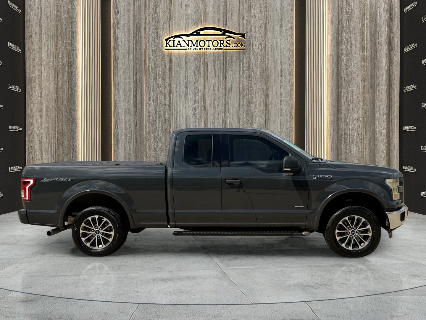 Used 2016 Ford F150 XLT w/ Equipment Group 301A Mid RWD image 7