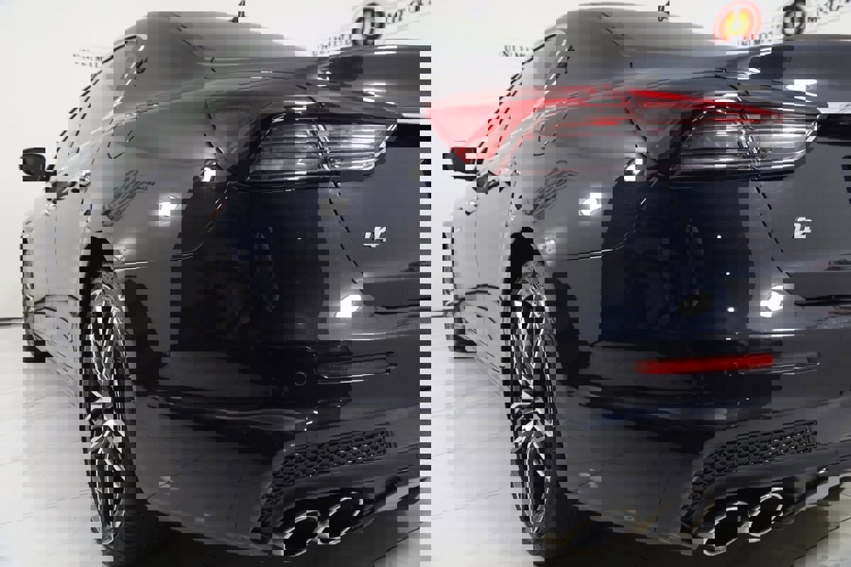 Used 2023 Maserati Quattroporte Modena Q4 image 34