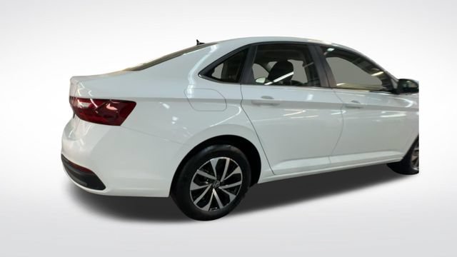 Certified 2025 Volkswagen Jetta S FWD image 9