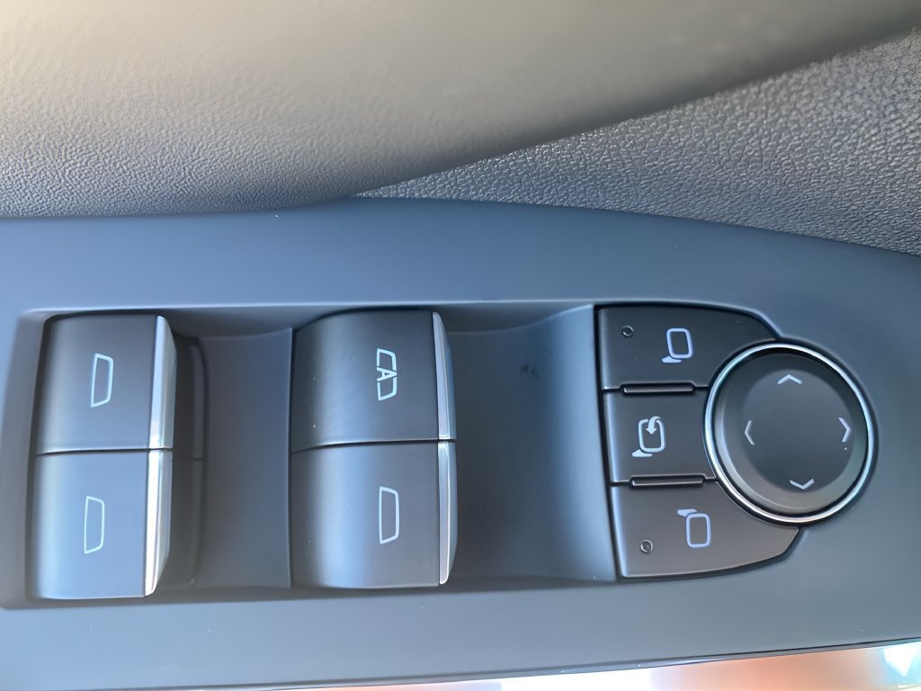 New 2027 Chevrolet Traverse RS AWD/4WD image 5